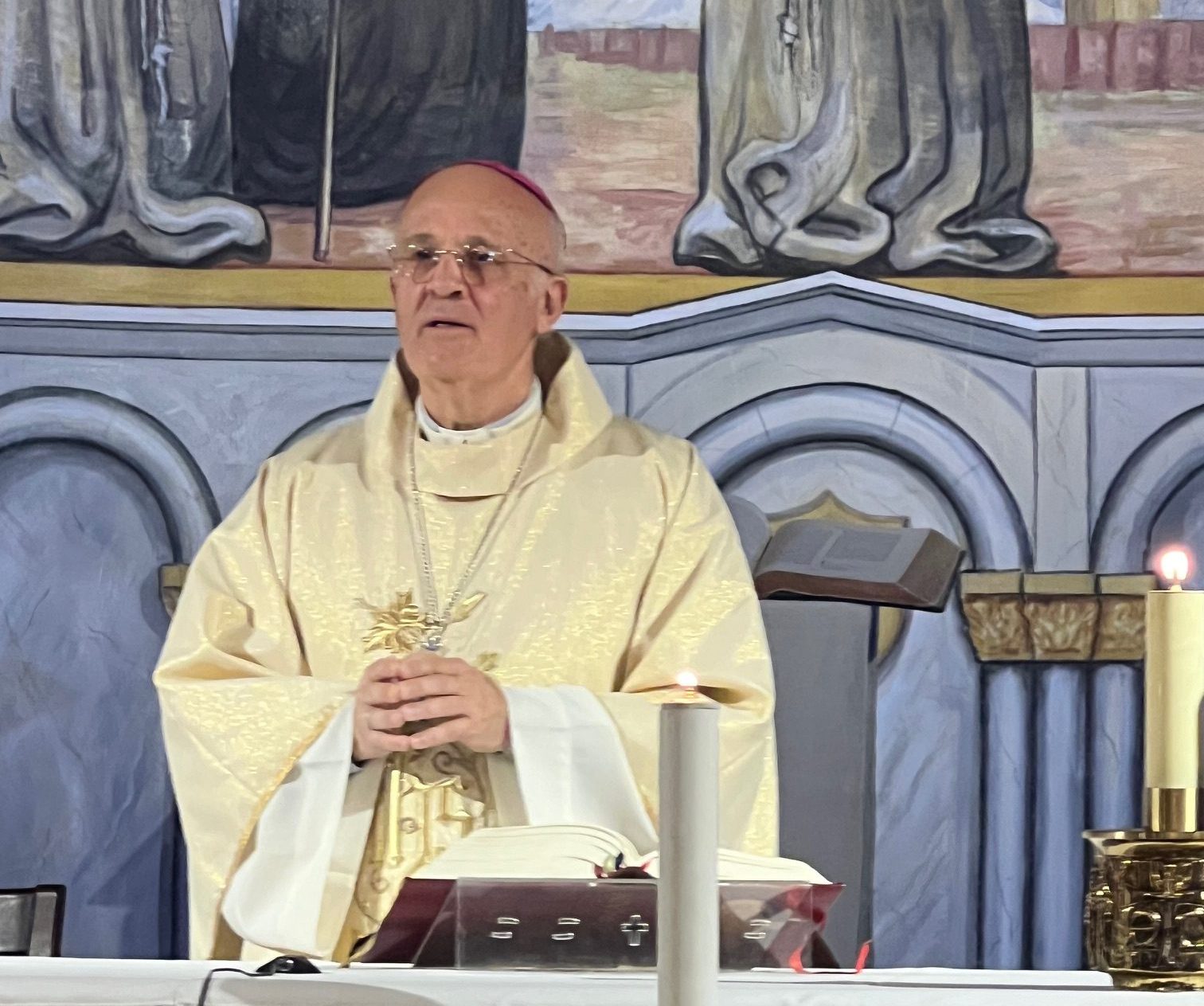 L’Ambassadeur de Brunei assiste à la Sainte Messe pour la Paix, présidée par Mgr Alfred Xuereb, Nonce Apostolique, et transmet le message du Pape François.